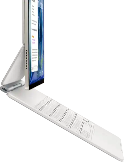 iPad Air, Farbe Polarstern, befestigt am Magic Keyboard, Weiß, Seitenansicht